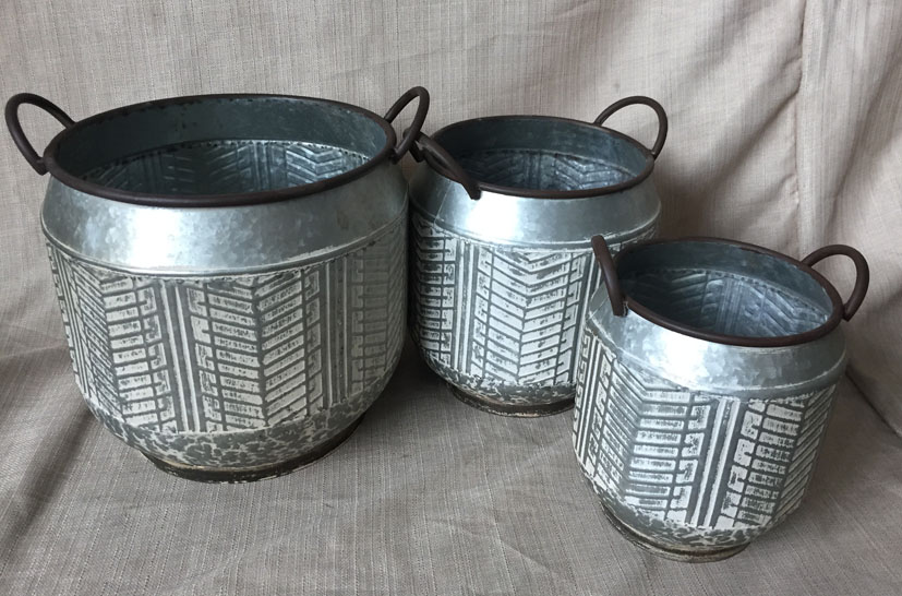 set of 3 metal planter with special design
